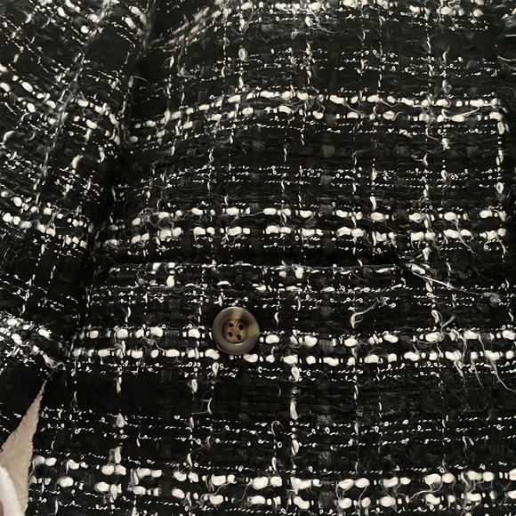 Ann Taylor blazer - Picture 3 of 4